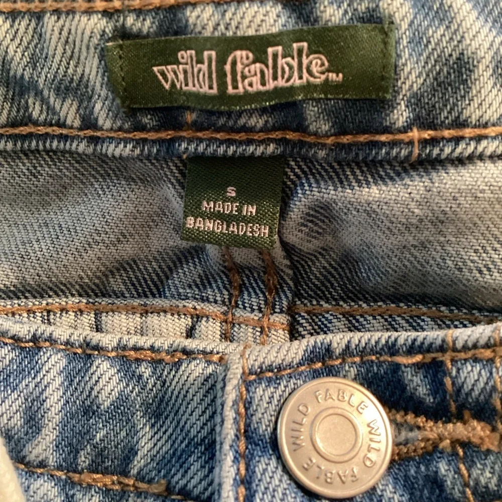 Wild Fable 🆕 Rigid Denim loose jeans, low rise, light wash. Cord waist tie,Small - Picture 8 of 11